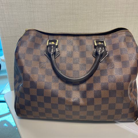 Pent brukt Louis vuitton spreedy