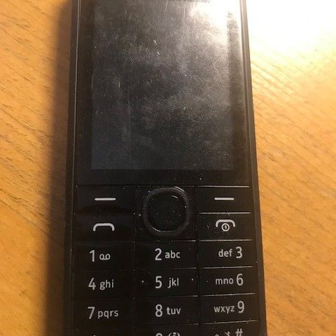 Nokia Mobiltelefon, Model 301.1   RM-840  Vintidge?