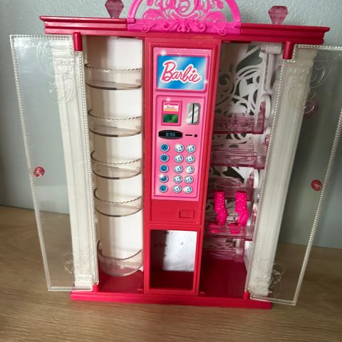 garderobe for sko  til Barbie