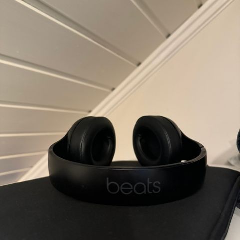 Beats studio 3