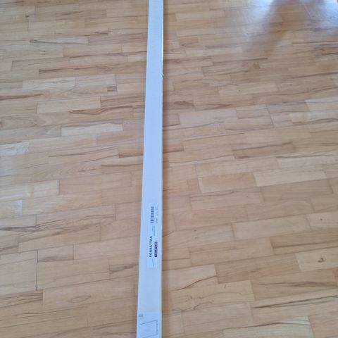 Ikea sokkellist 220 x 8 cm. Forbattera