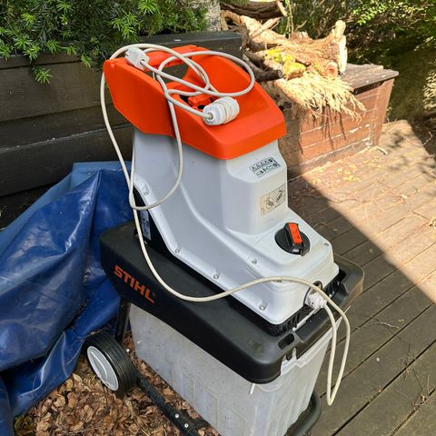 STIHL elektrisk kompostkvern. 140 l