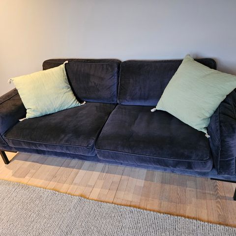 3-seter veloursofa fra Home & Cottage