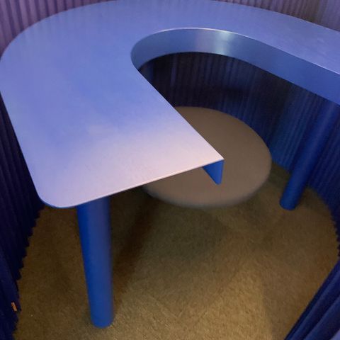 Eksklusiv bord-stol fra Hightower Design i solid eik!