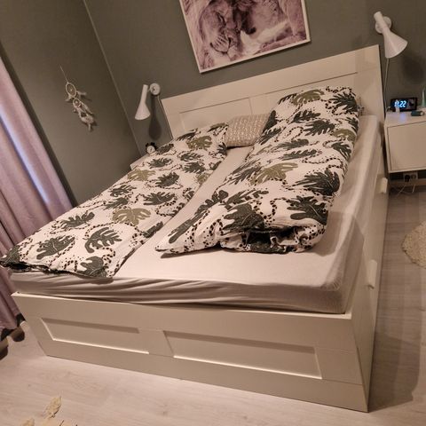 Brimnes seng fra Ikea selges