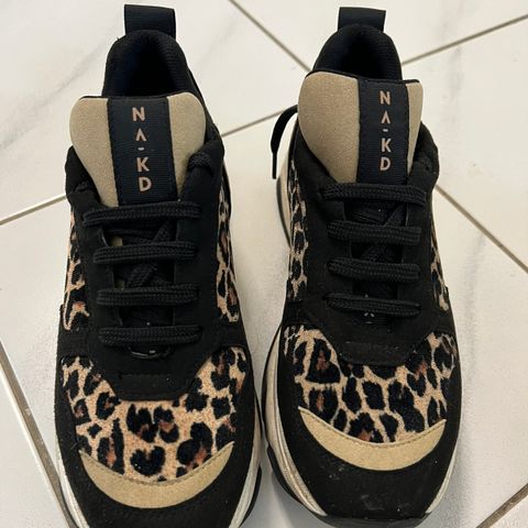 Kule leopard sko