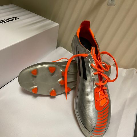 Adidas F50 Adizero Prime Messi IV Silver / Orange / FG (str. 45)