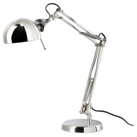 Arbeidslampe «forså» fra IKEA