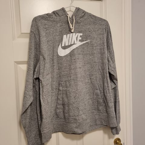 Nike vintage hettegenser