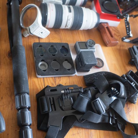 Divererse. Canon L linser, Panasonic G9 kamerahus, DJI Osmo Action osv selges.