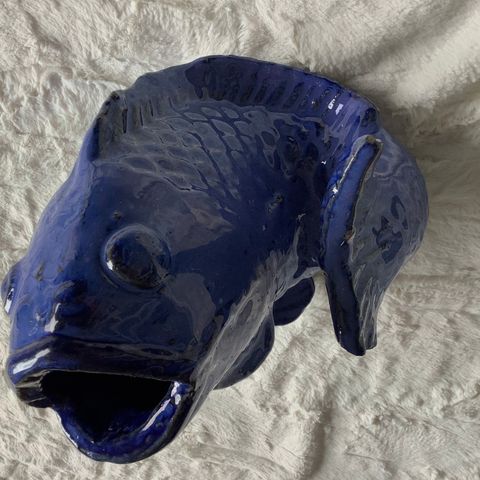 Søt blå fisk / stor hagefigur  ( til 24 juni!!)🌞