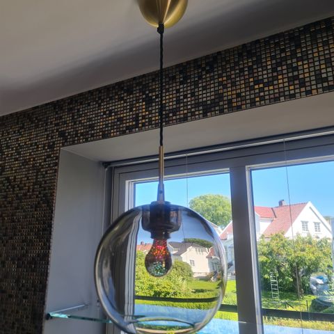 Lampe. Pendlere