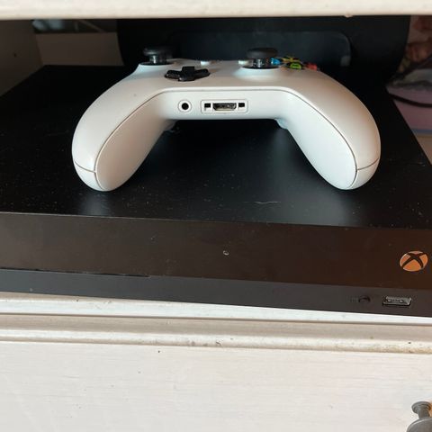 Xbox one med 2 controllere