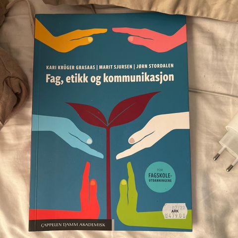 Fag, etikk og kommunikasjon