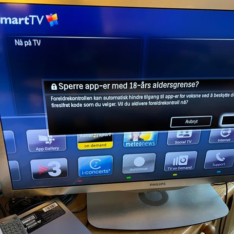 Philips 40toms TV med stand og veggfeste