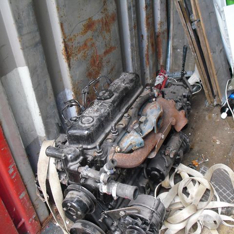 Nissan SD 22 Dieselmotor til salgs.