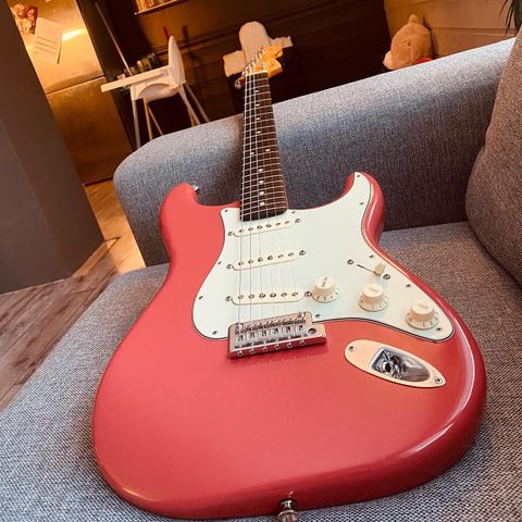 Fender Stratocaster, Fiesta Red Nitrofinish