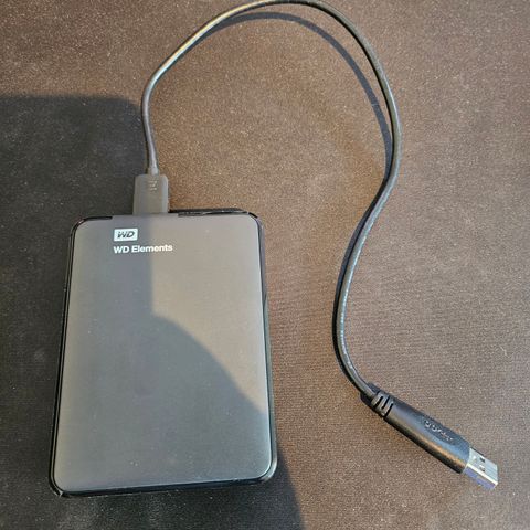 Ekstern hardisk 2 TB