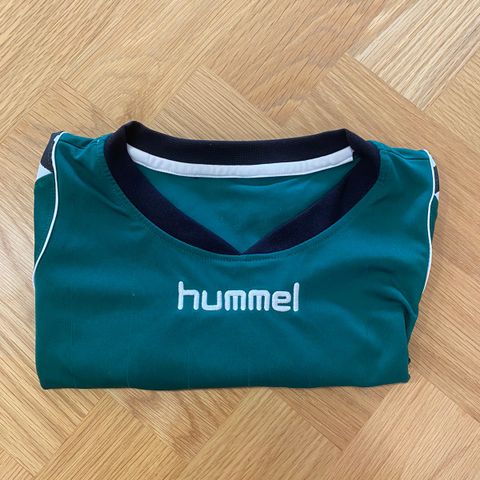 Hummel t-shorte