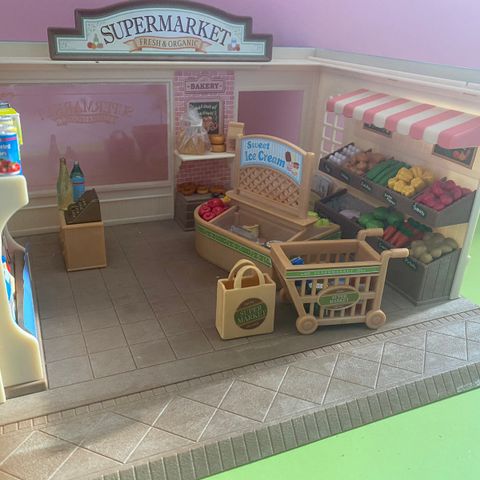 Sylvanian family supermarket