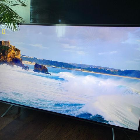 SAMSUNG 65’’ 4K QLED TV