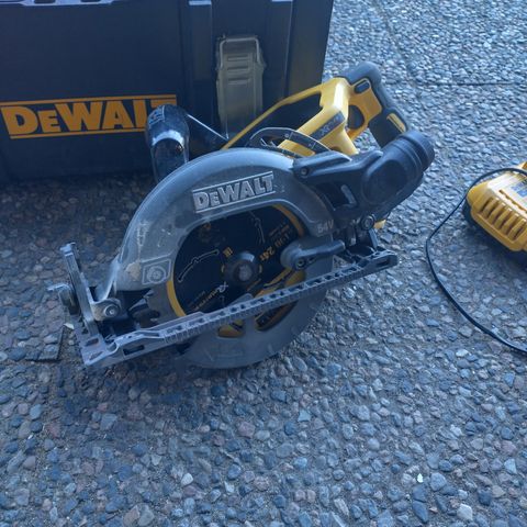 Dewalt DCS577n + Ladepakke DCB118x2