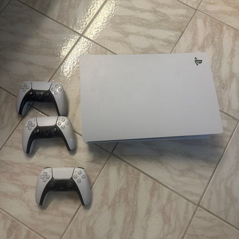 PlayStation 5 Disk Versjon + spill + 2 kontroller