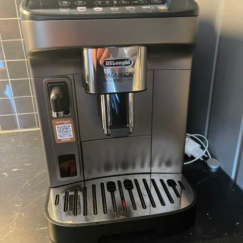 Delonghi kaffemaskin selges