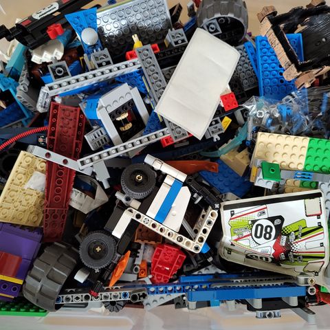 Lego selges