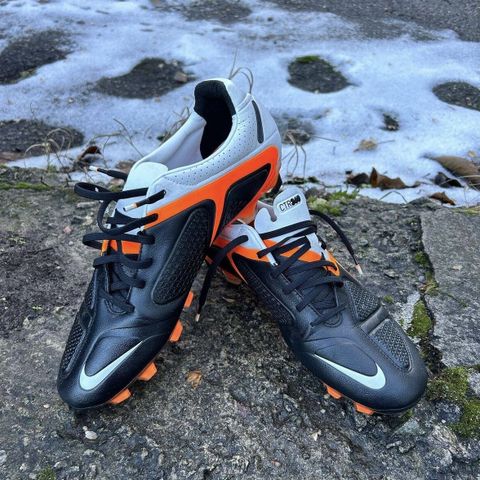 Nike ctr360 maestri II - str. 43