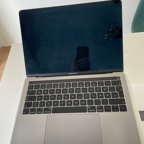 MacBook Pro 2018 - i5, Fire Thunderbolt-porter, 8GB RAM, 256GB