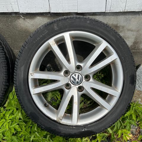 VW Golf 4stk felger med dekk 225/45 r17