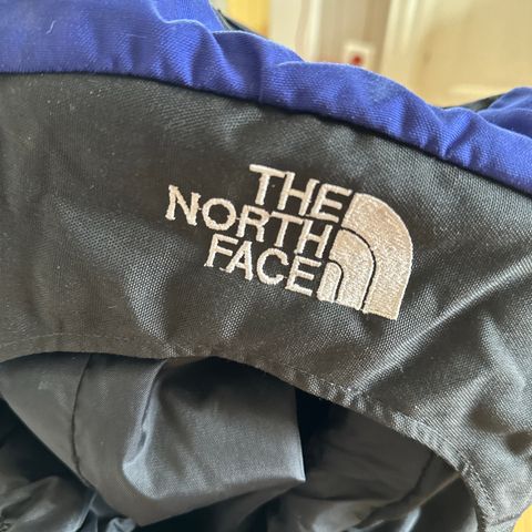 North Face backpack/tursekk, ekstra stor kapasitet.