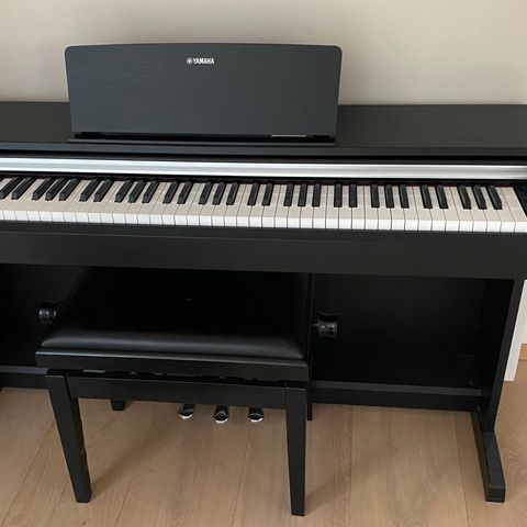 Digital Piano Yamaha Arius YDP 142