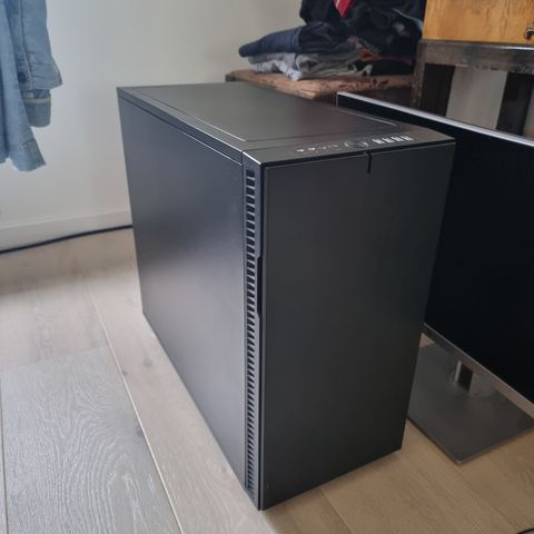 Fractal design define r6 black usb-c med 3 stykk vifter