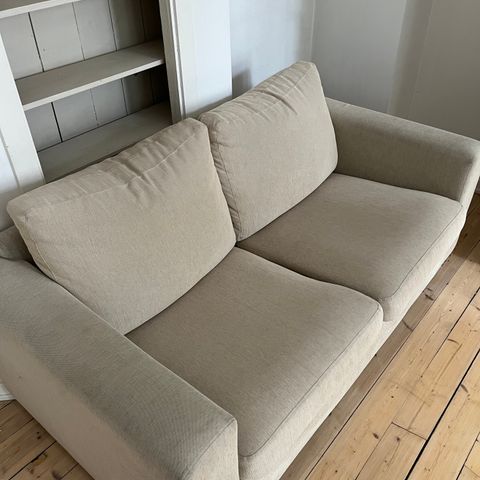 Beige 2-seter sofa