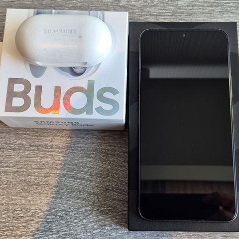 Samsung Galaxy S22 256GB m/Galaxy Buds