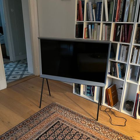 Samsung SERIF TV 43’’ blå