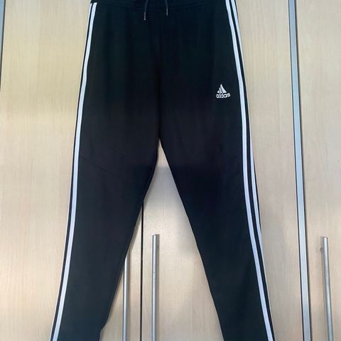 Adidas joggebukse