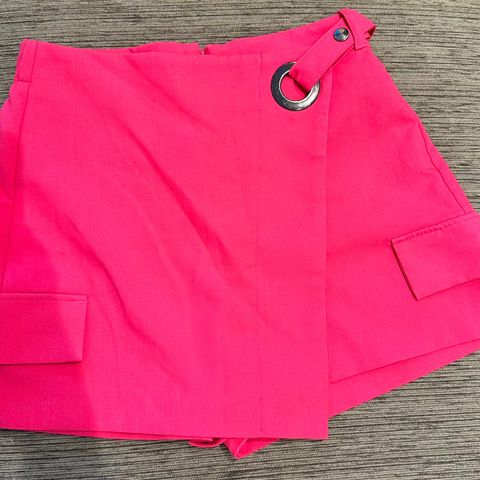 Shorts/skjørt fuchsia farge