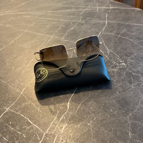 Ray -Ban Solbriler