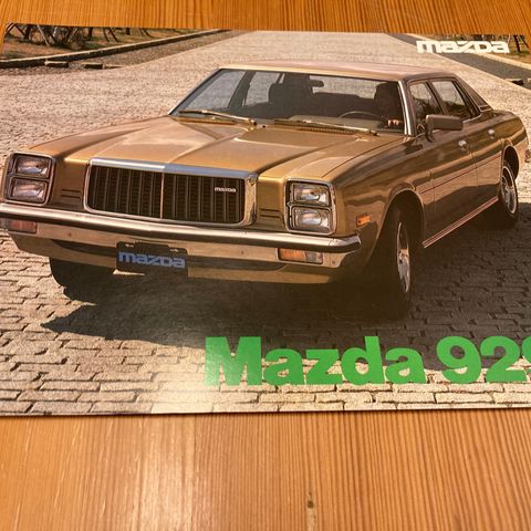 BILBROSJYRE - MAZDA 929L - 1978