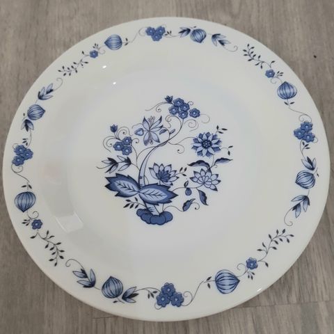 Vintage Retro 1970s Arcopal France Blue Onion middag service