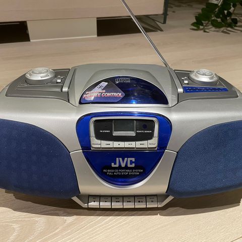 JVC bærbar radio, cd- og kassettspiller FM/AM
