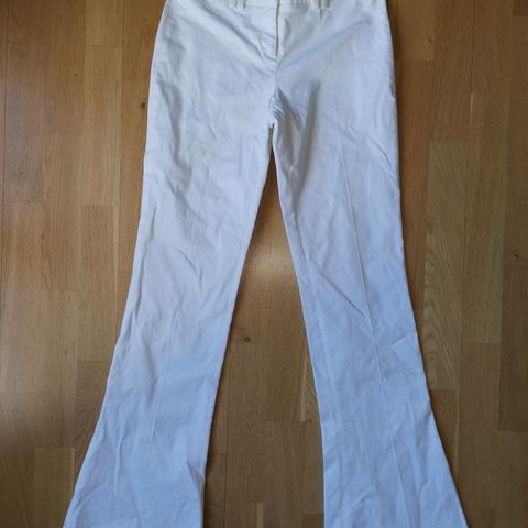 Pent brukt hvit bukse fra Cambio i str 36