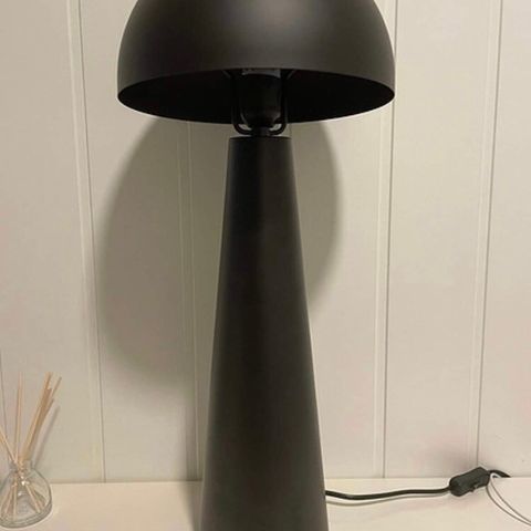 Ønsker å kjøpe en slik lampe fra Nille