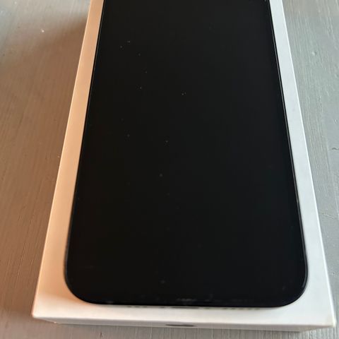 iPhone 12 64 GB / Svart