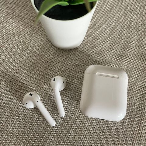 AirPods gen 1