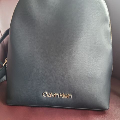 CALVIN KLEIN backpack  dame veske