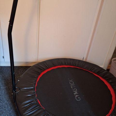 Trampoline med håndtak